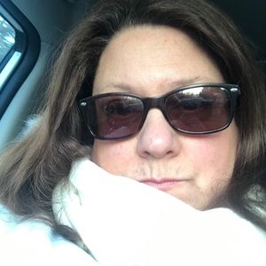 Meet your Posher, Diane